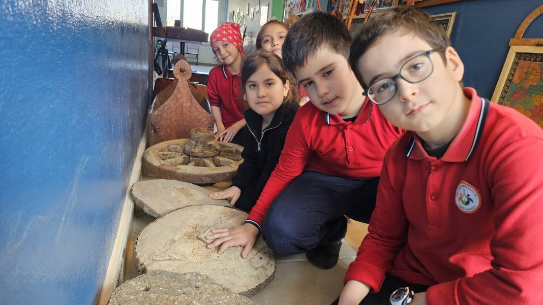 Köyün tek öğretmeni 25 yıllık tutkusunu müzeye çevirdi 16